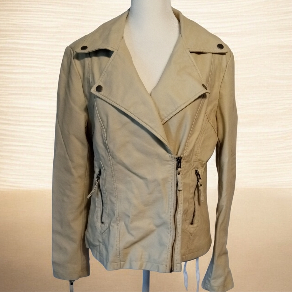 Max Studio Cream Faux Leather Asymmetrical Moto Jacket S